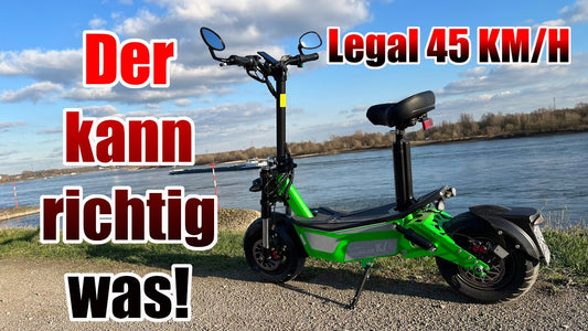 Unboxing des WANDLER-K/E Elektrorollers bei den Survival Masters – Einblicke in modernes Design, hochwertigen Aufbau und durchdachten Akku-System.