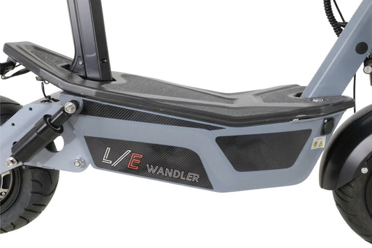 Seitenansicht des WANDLER E-Rollers WANDLER-L/E, 20 km/h, mit hochwertiger Verarbeitung, jetzt mit Rabatt.